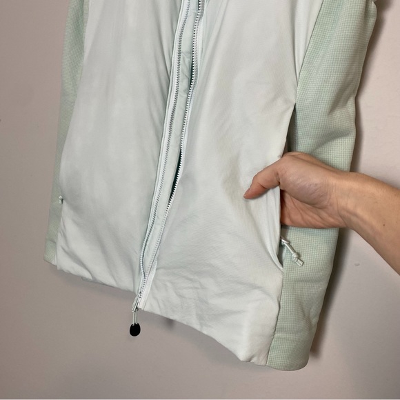 Arcteryx Atom LT Vest in Dew Drop - Picture 12 of 14